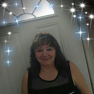 Meet your Posher, Edith